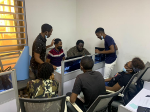 Élèves de l’Académie des sciences et des technologies de Kinshasa